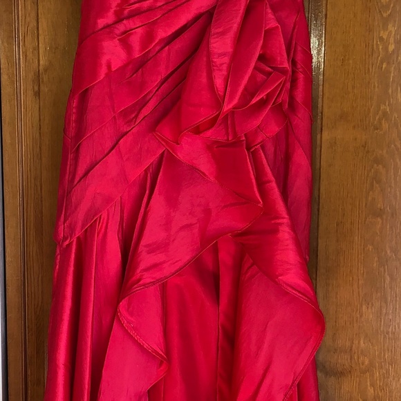 Cherry Red Spanish style Gown - Picture 6 of 6